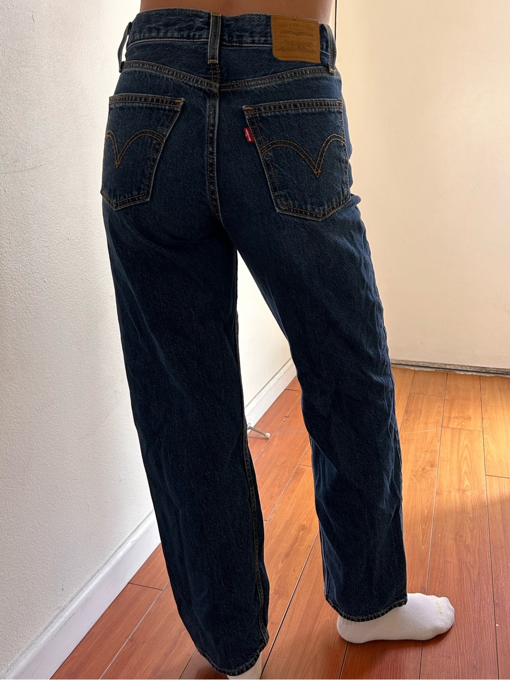 Levi's Dad Jean from Aritzia - Picture 2 of 4